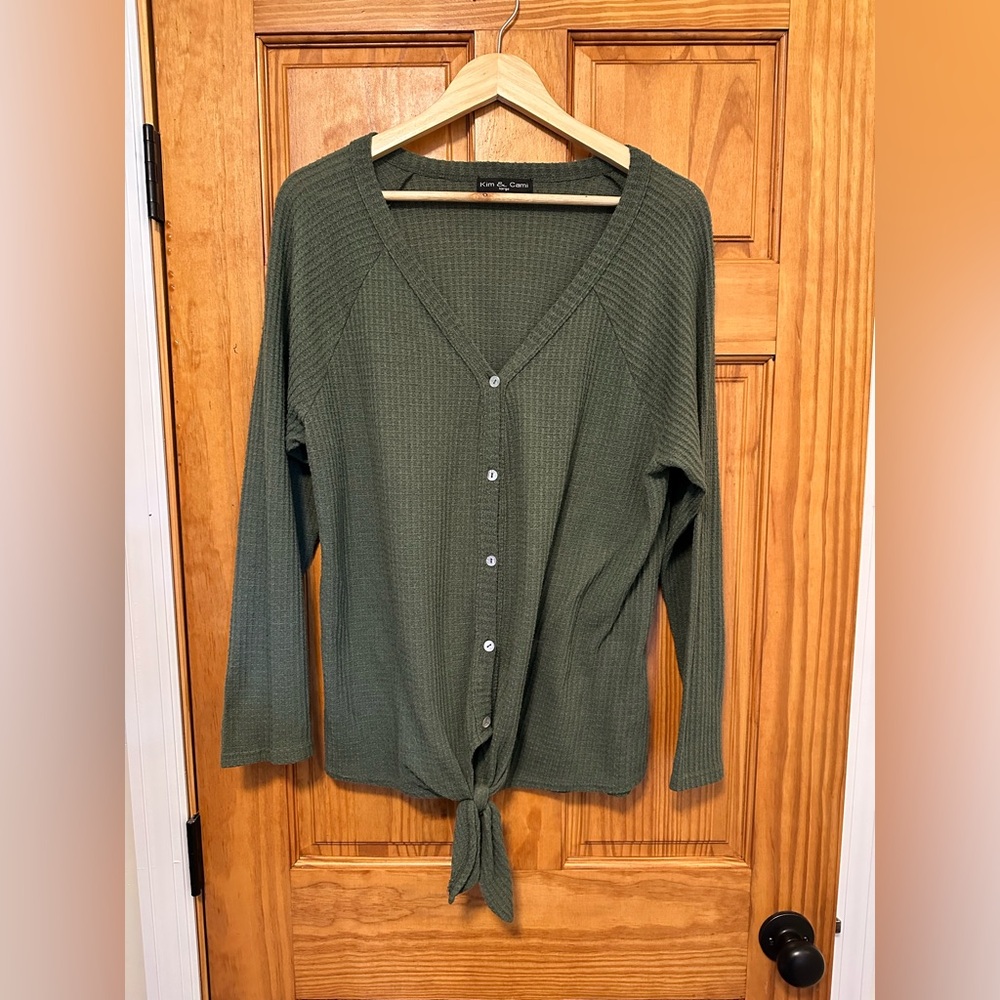 Kim & Cami Green Long Sleeve Tee with Tie Waist